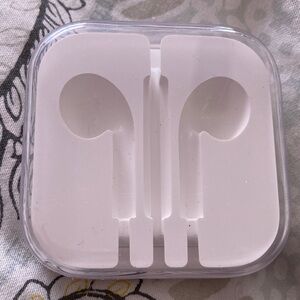 Genuine Apple Square White Plastic Storage Case for EarBuds/Wired Headphones *